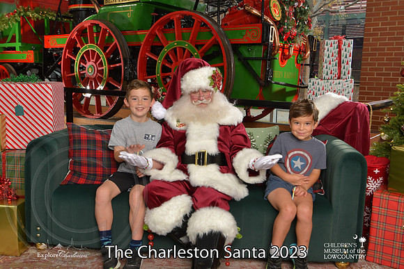 TheCharlestonSanta-12-9-23-1766