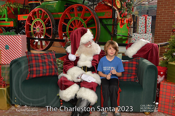 TheCharlestonSanta-12-9-23-1770