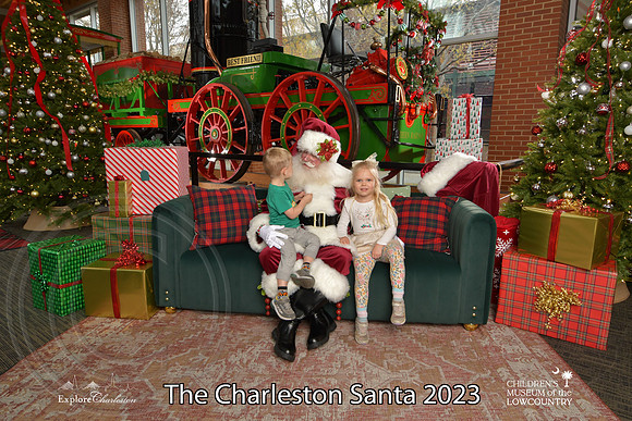 TheCharlestonSanta-12-9-23-1771
