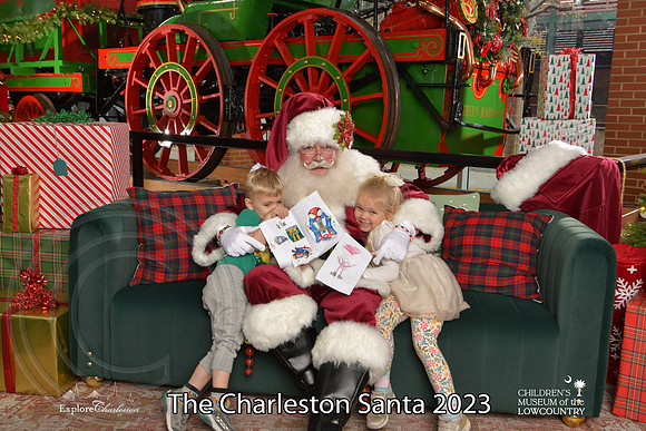 TheCharlestonSanta-12-9-23-1782