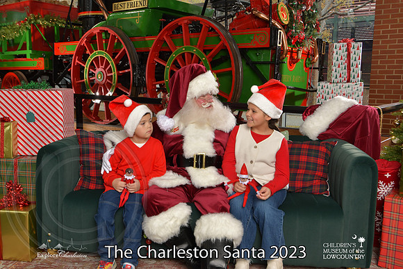 TheCharlestonSanta-12-9-23-1794