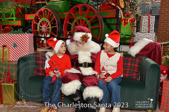 TheCharlestonSanta-12-9-23-1795