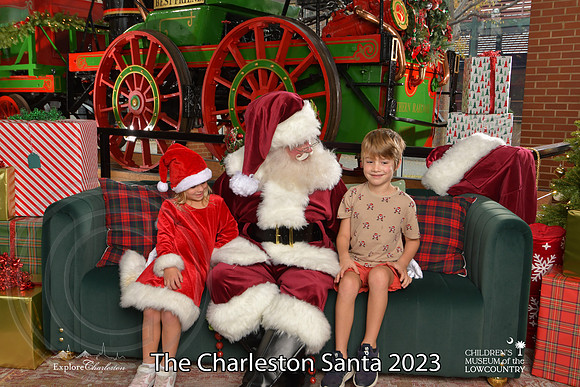 TheCharlestonSanta-12-9-23-1823