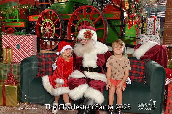 TheCharlestonSanta-12-9-23-1825