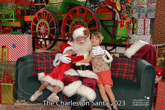 TheCharlestonSanta-12-9-23-1827