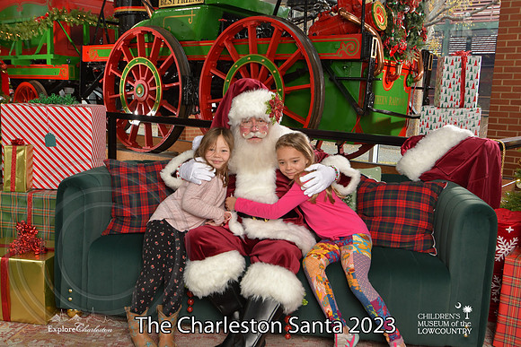 TheCharlestonSanta-12-9-23-1865