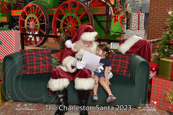 TheCharlestonSanta-12-9-23-1890