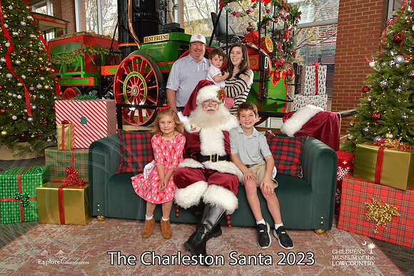 TheCharlestonSanta-12-9-23-1894