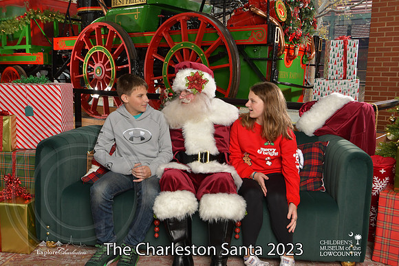 TheCharlestonSanta-12-9-23-1910