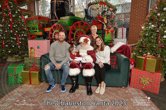 TheCharlestonSanta-12-9-23-1932