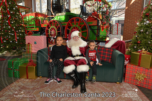 TheCharlestonSanta-12-9-23-1976