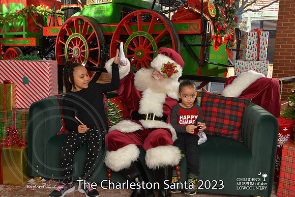 TheCharlestonSanta-12-9-23-1980