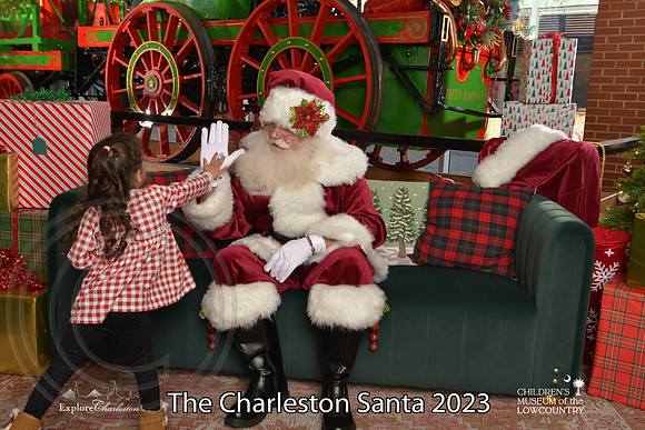 TheCharlestonSanta-12-9-23-1986
