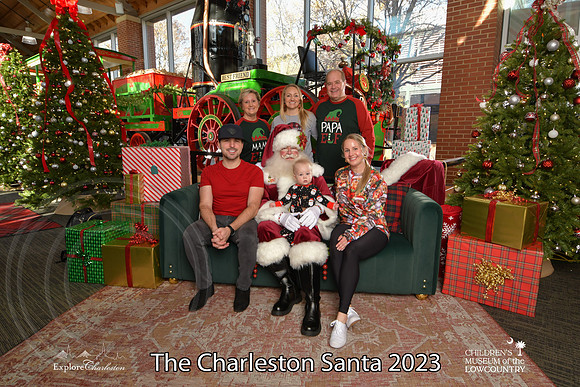 TheCharlestonSanta-12-9-23-1990
