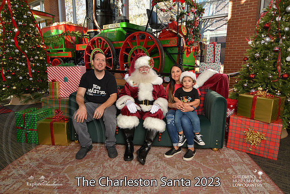 TheCharlestonSanta-12-9-23-1998