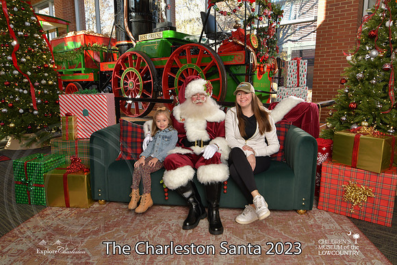 TheCharlestonSanta-12-9-23-2002