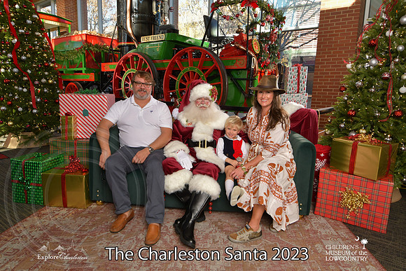TheCharlestonSanta-12-9-23-2026