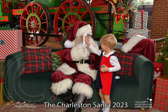 TheCharlestonSanta-12-9-23-2029