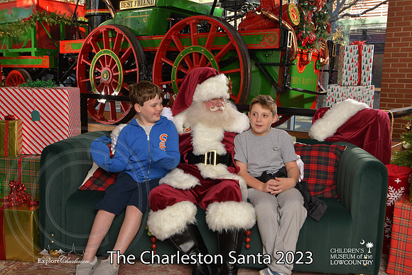 TheCharlestonSanta-12-9-23-2033