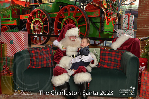 TheCharlestonSanta-12-9-23-2041