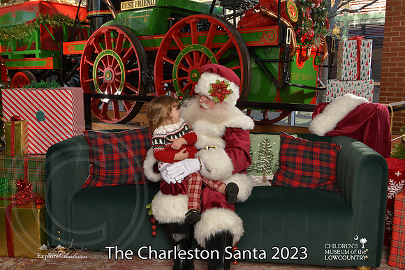 TheCharlestonSanta-12-9-23-2045