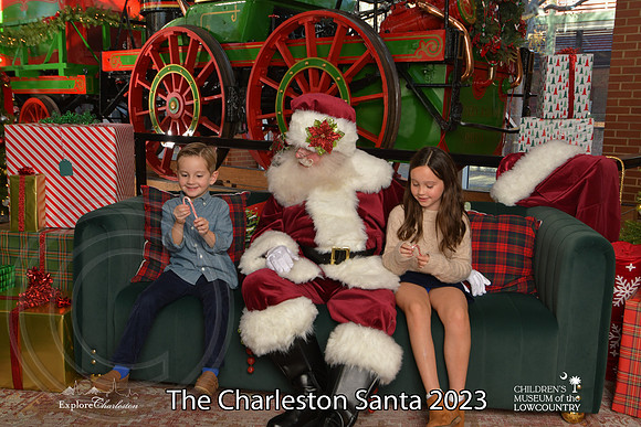 TheCharlestonSanta-12-9-23-2053