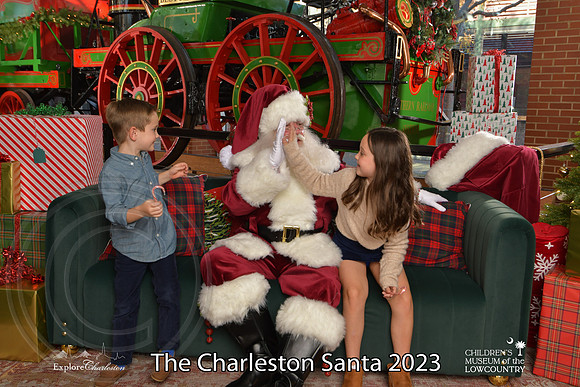 TheCharlestonSanta-12-9-23-2054