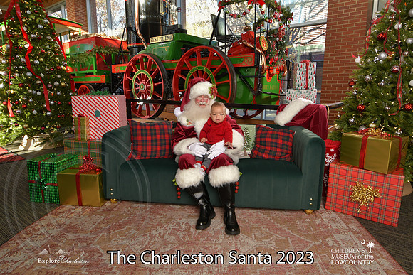 TheCharlestonSanta-12-9-23-2058