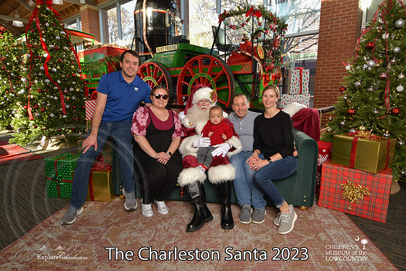 TheCharlestonSanta-12-9-23-2059