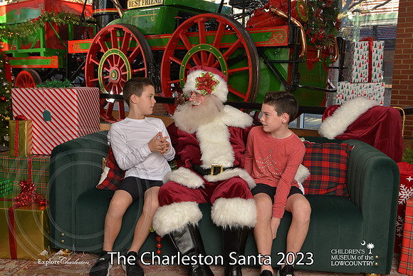 TheCharlestonSanta-12-9-23-2063