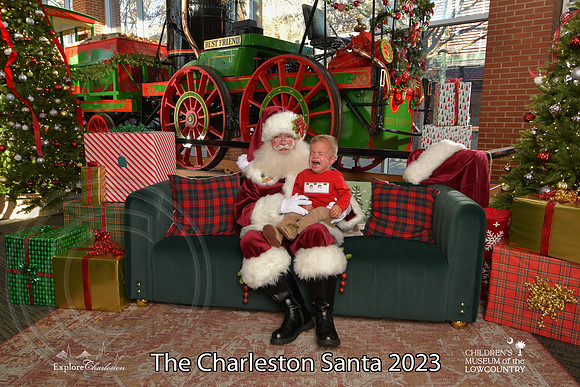 TheCharlestonSanta-12-9-23-2067