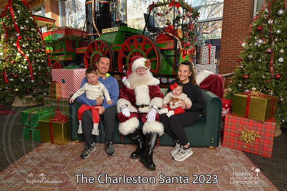 TheCharlestonSanta-12-9-23-2081