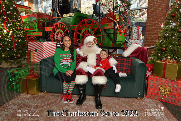 TheCharlestonSanta-12-9-23-2086