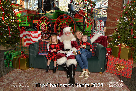 TheCharlestonSanta-12-9-23-2093