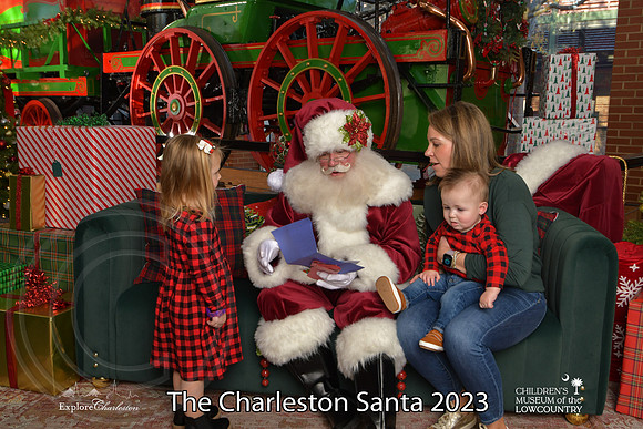 TheCharlestonSanta-12-9-23-2094