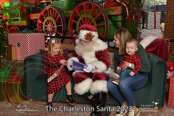 TheCharlestonSanta-12-9-23-2095