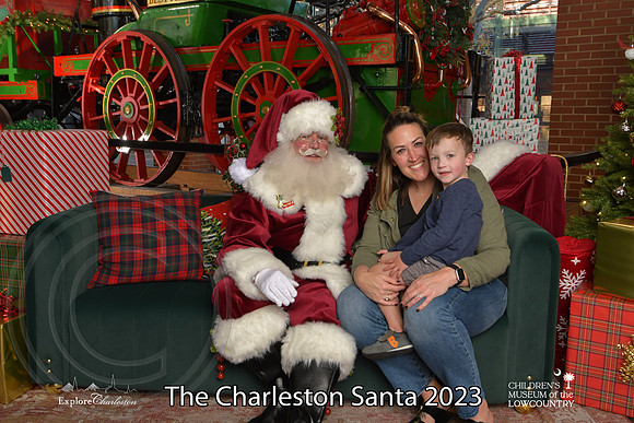 TheCharlestonSanta-12-9-23-2102