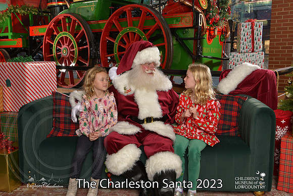 TheCharlestonSanta-12-9-23-2106