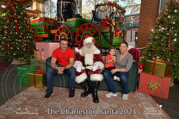 TheCharlestonSanta-12-9-23-2111