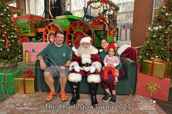 TheCharlestonSanta-12-10-23-2125