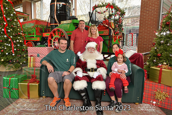 TheCharlestonSanta-12-10-23-2128