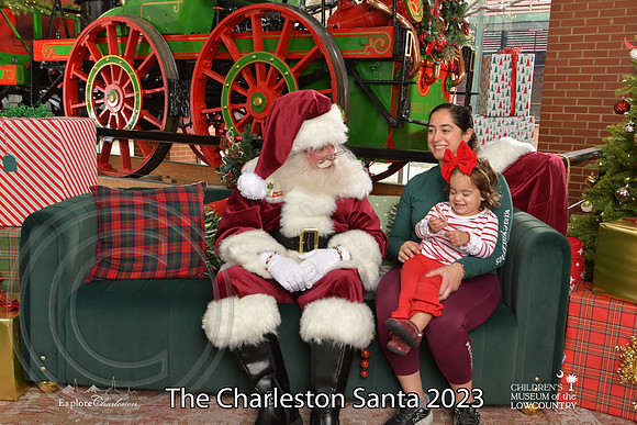 TheCharlestonSanta-12-10-23-2130