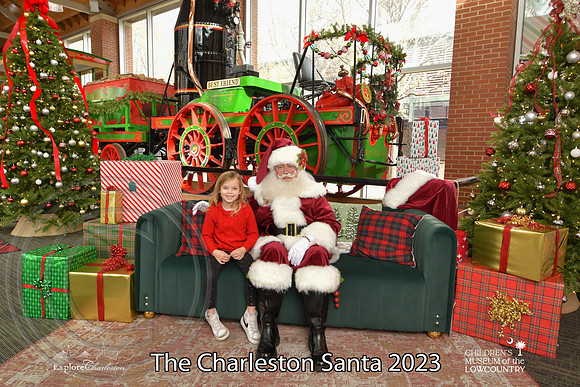 TheCharlestonSanta-12-10-23-2137