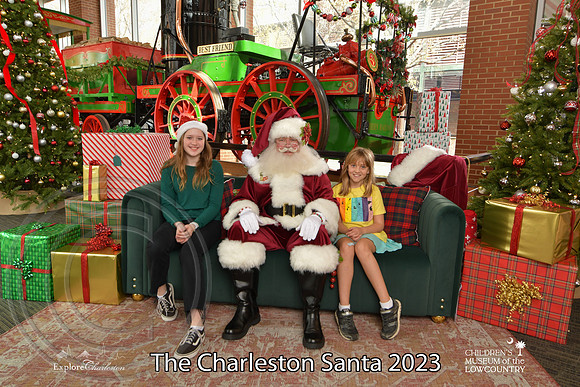 TheCharlestonSanta-12-10-23-2145