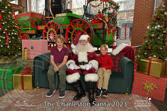 TheCharlestonSanta-12-10-23-2151
