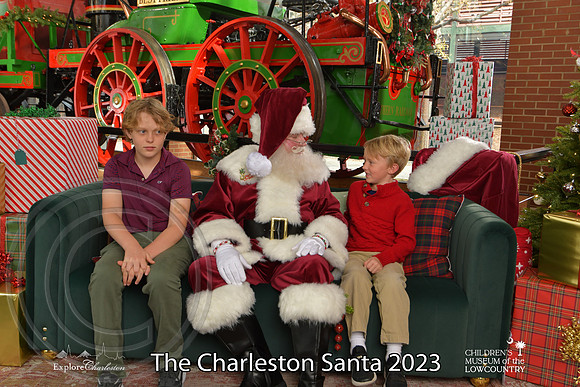 TheCharlestonSanta-12-10-23-2155