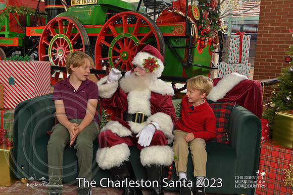TheCharlestonSanta-12-10-23-2156