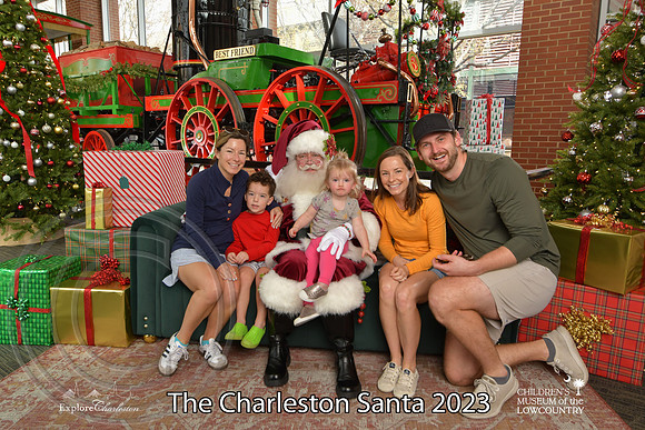 TheCharlestonSanta-12-10-23-2179