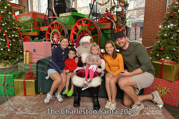 TheCharlestonSanta-12-10-23-2180