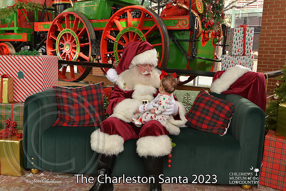TheCharlestonSanta-12-10-23-2190